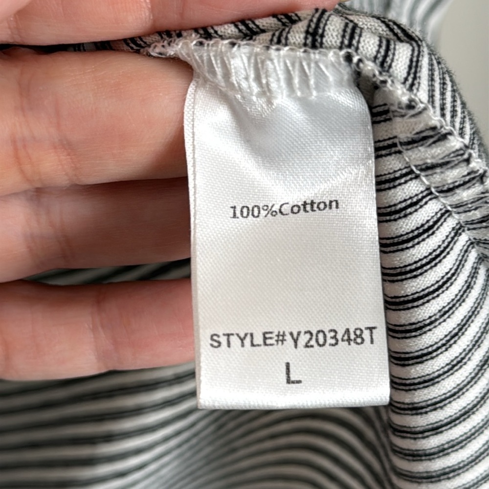Pomander Place Gray Stripe Tee Size Large - Picture 3 of 6